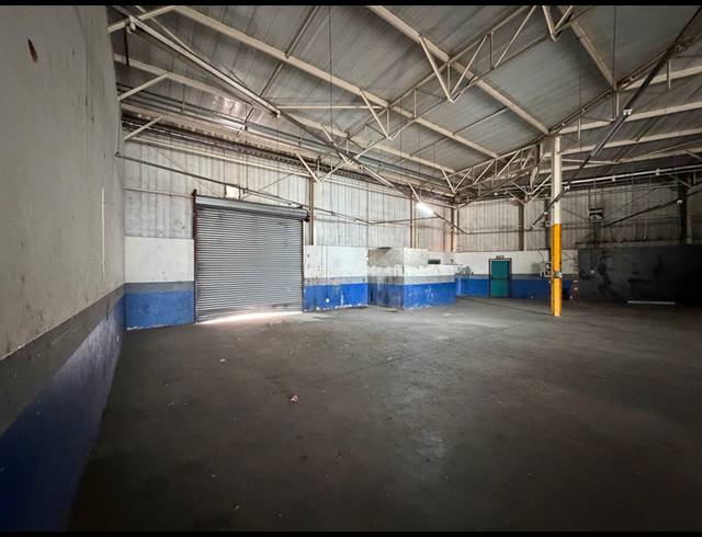 379M² WAREHOUSE TO LET IN HALFWAY HOUSE